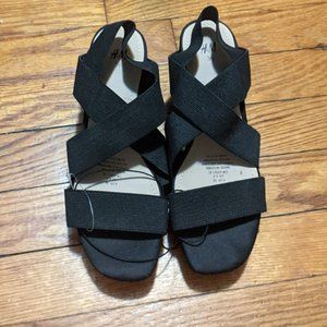 H&M Black Platform Sandals size 6